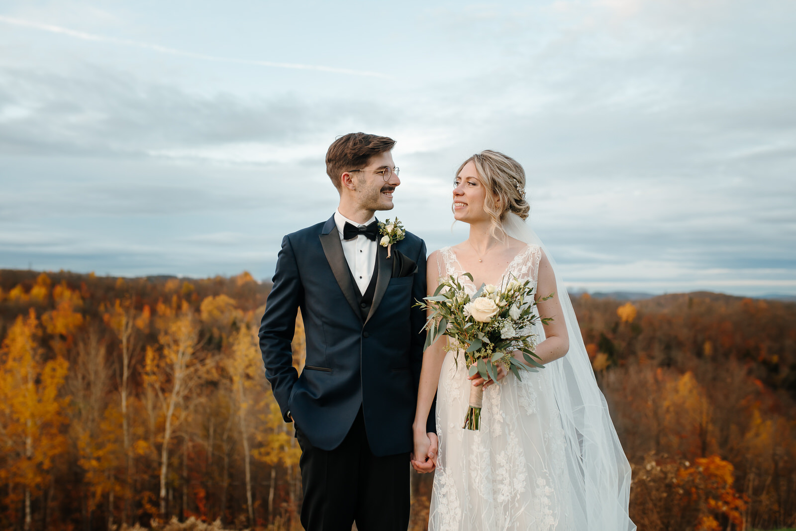 Fall wedding at the Mont-Gabriel Hotel