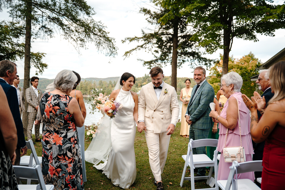 Ripplecove Hotel & Spa wedding – lakeside ceremony