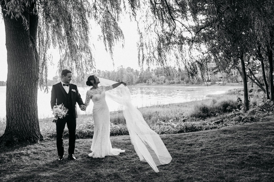 photos mariage dans les jardins du Château Vaudreuil ambiance élégante automne